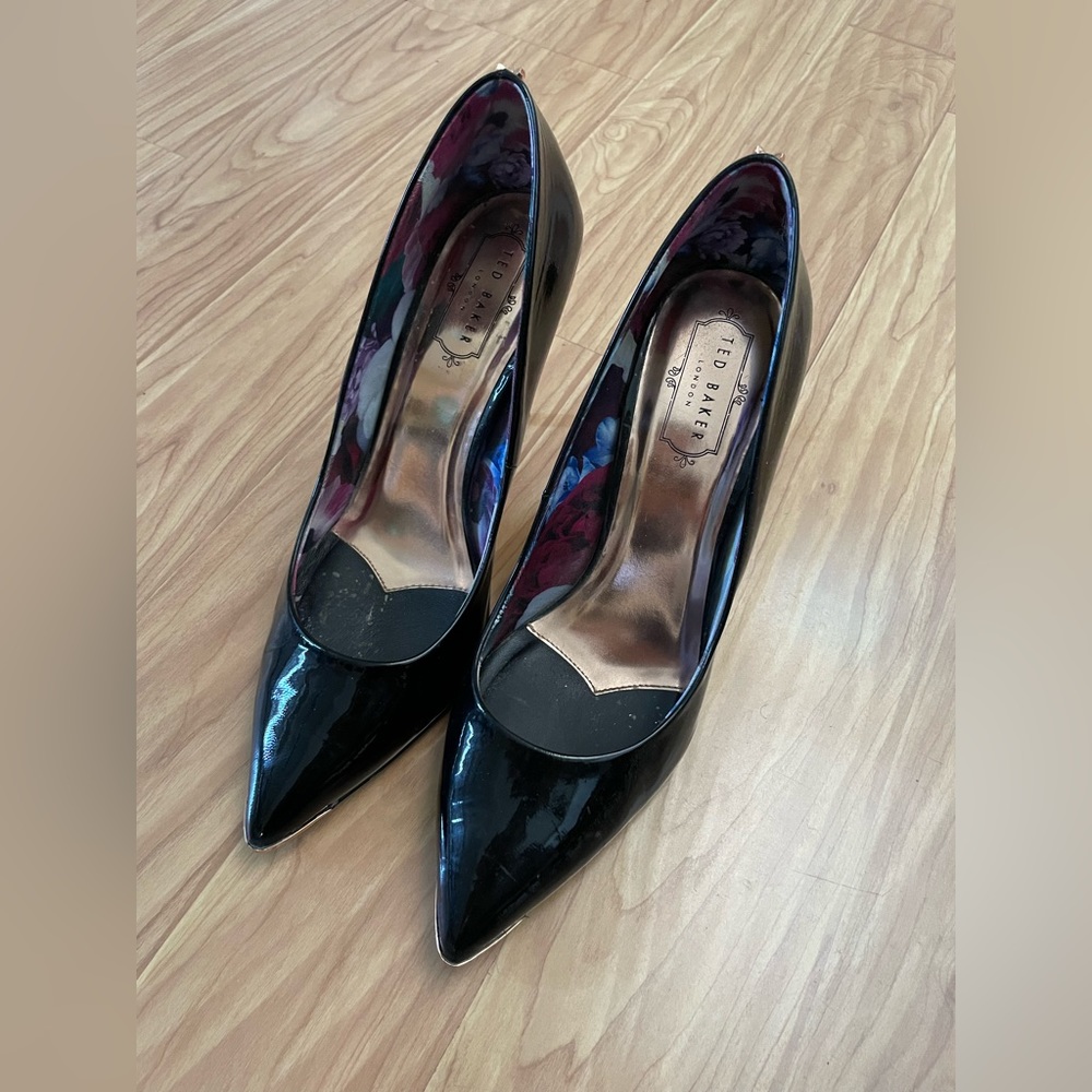 Ted baker patent pumps size 40